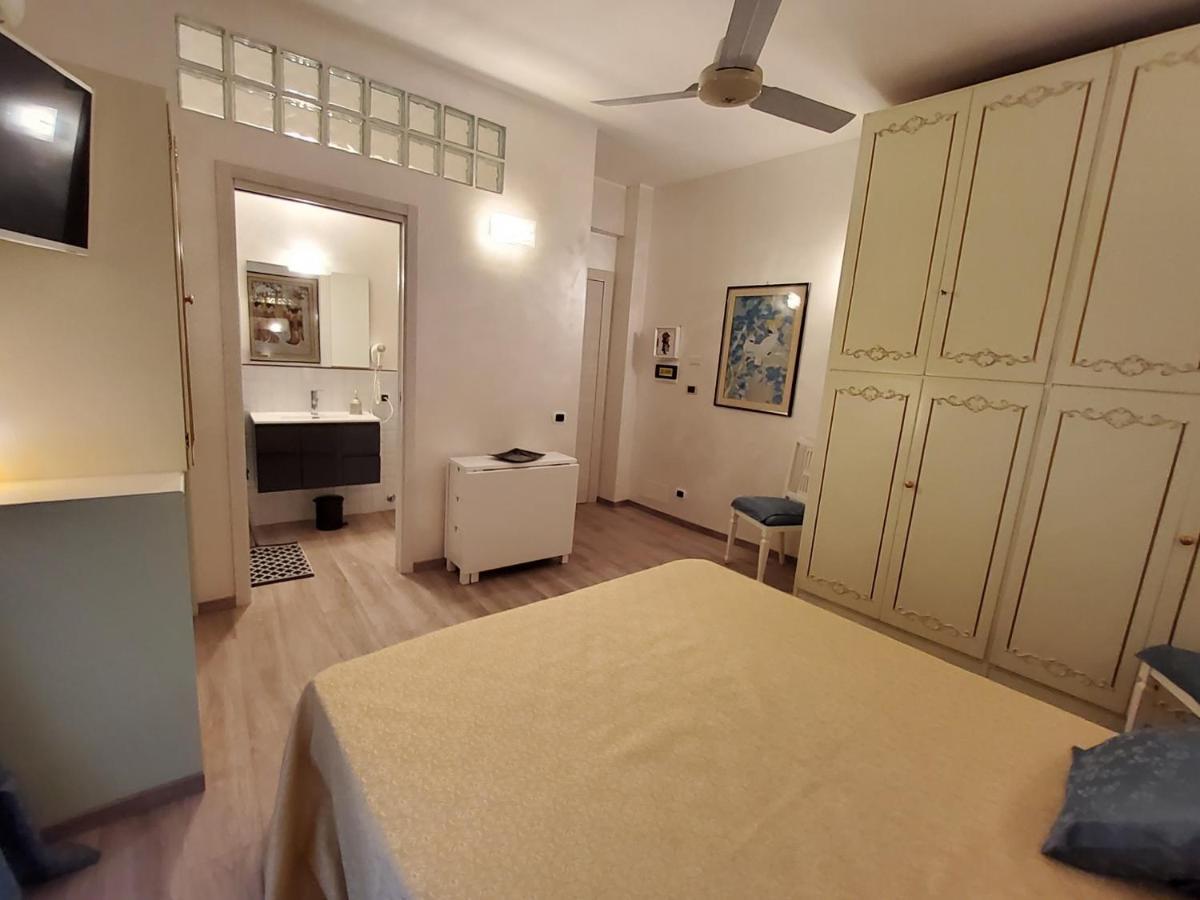 לידו די אוסטיה Annadia Sweet Home B&B מראה חיצוני תמונה