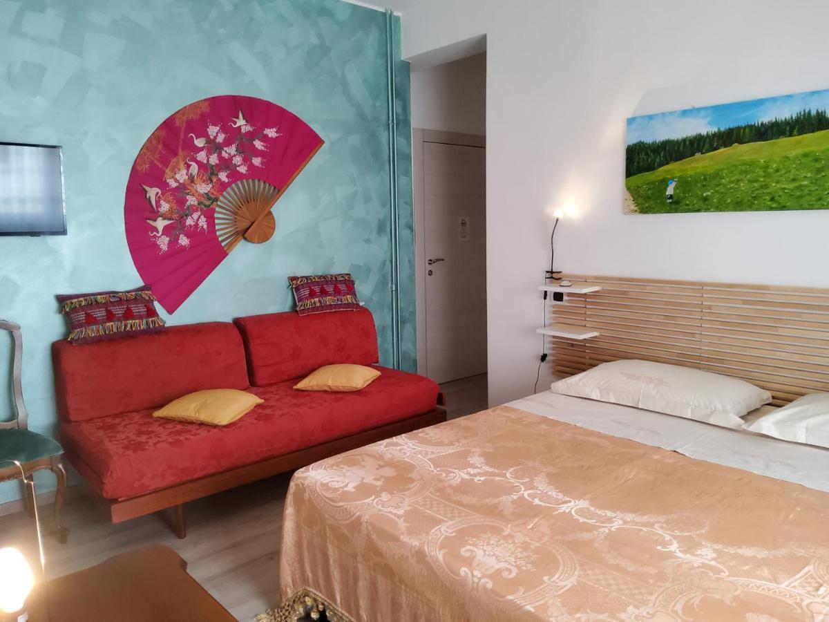 לידו די אוסטיה Annadia Sweet Home B&B מראה חיצוני תמונה