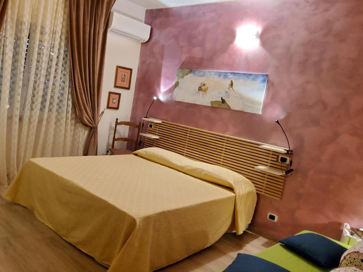 לידו די אוסטיה Annadia Sweet Home B&B מראה חיצוני תמונה
