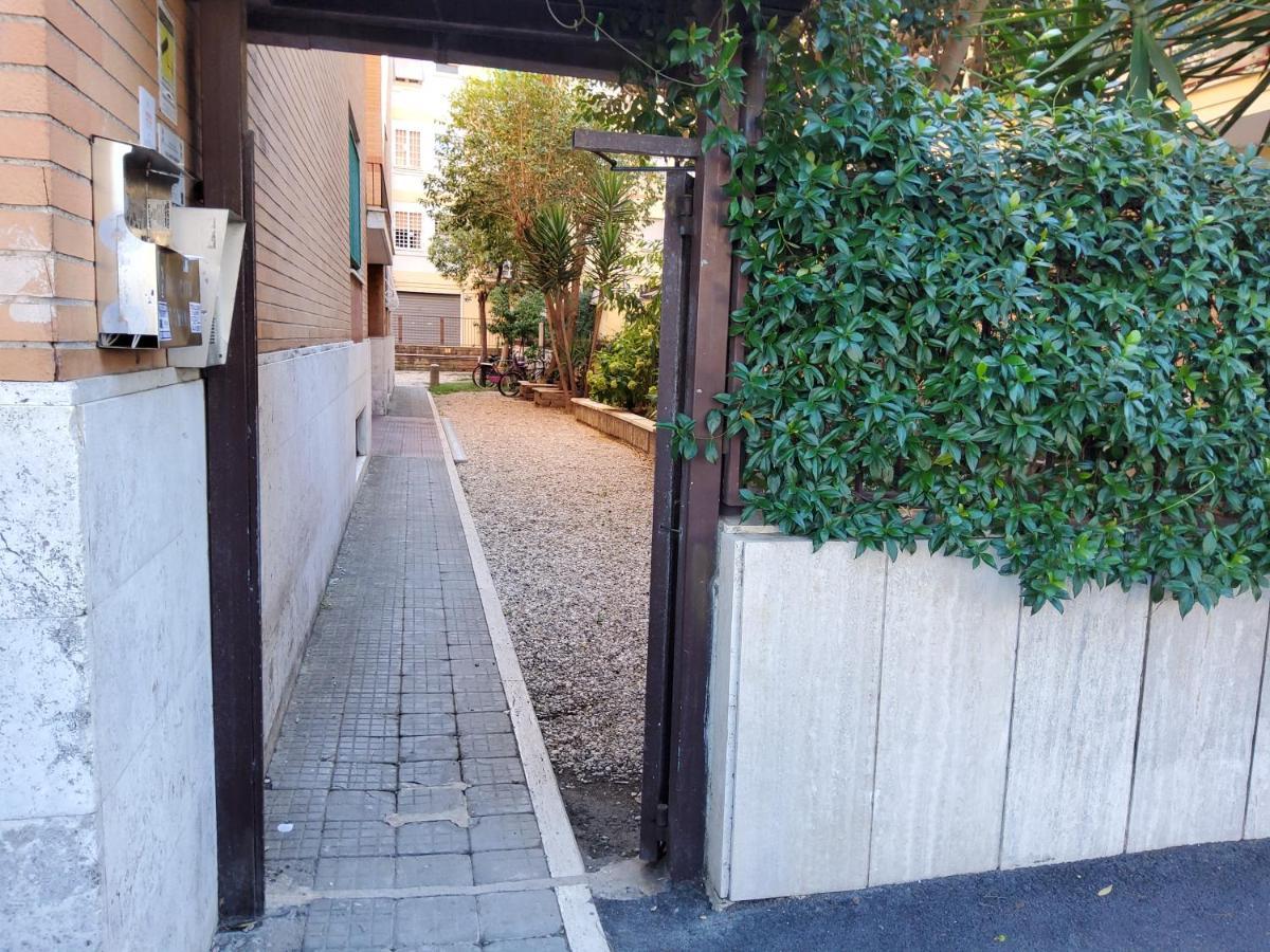 לידו די אוסטיה Annadia Sweet Home B&B מראה חיצוני תמונה