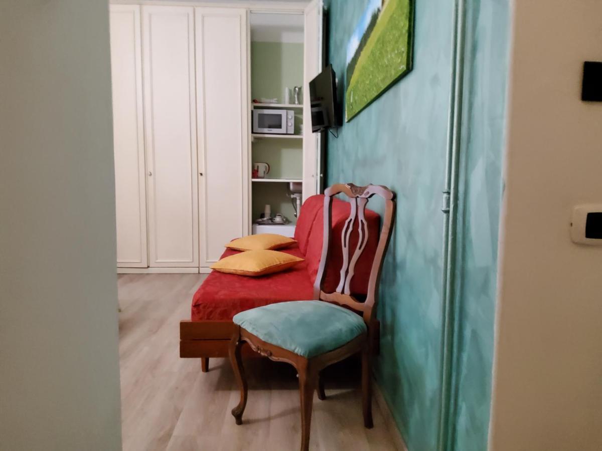 לידו די אוסטיה Annadia Sweet Home B&B מראה חיצוני תמונה