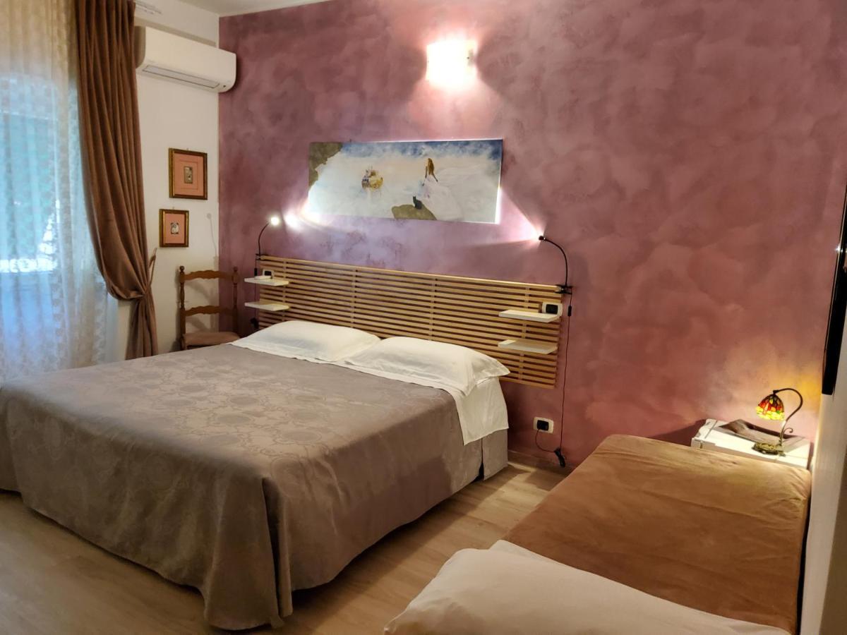 לידו די אוסטיה Annadia Sweet Home B&B מראה חיצוני תמונה